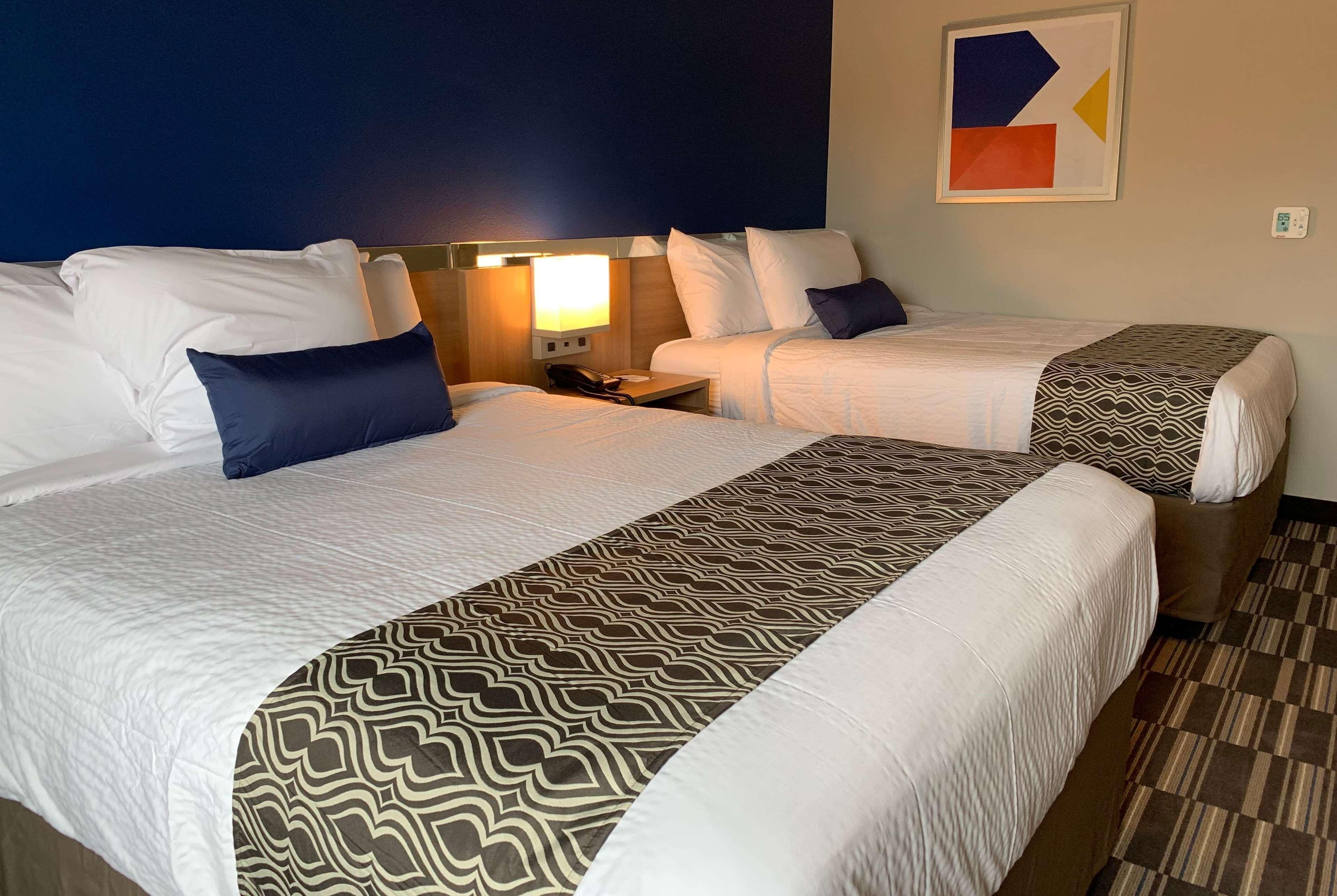 Microtel Inn & Suites By Wyndham Fountain Fort Carson Exterior foto